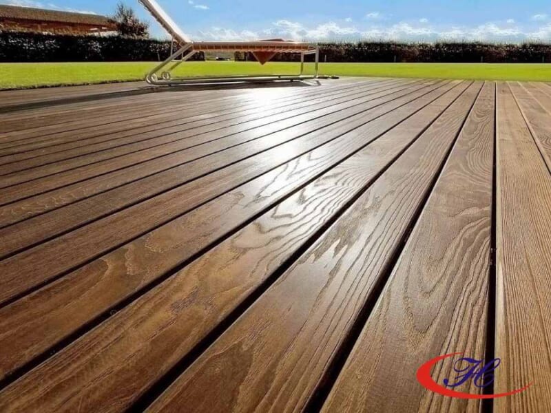 Đặc điểm gỗ biến tính ngoài trời giá rẻ
