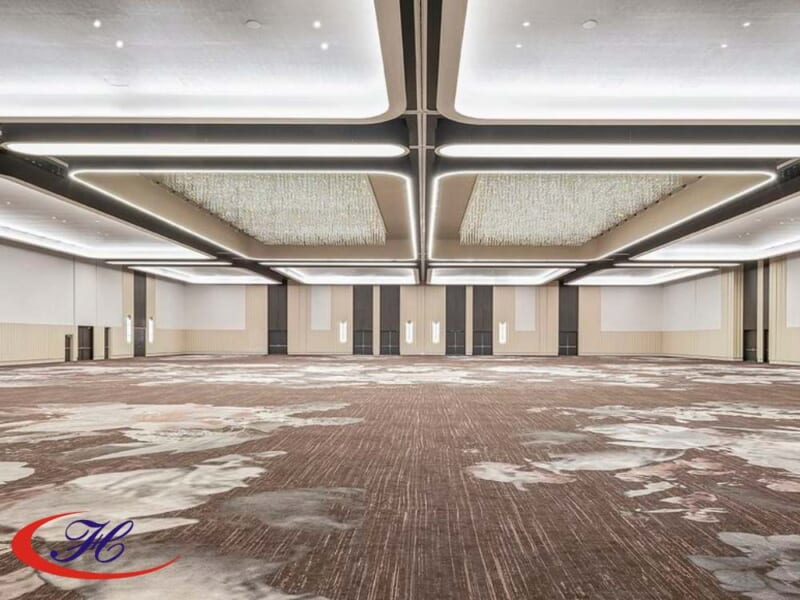 Thảm công trình cao cấp hay còn gọi là thảm gạch (carpet tiles) có khả năng dễ dàng